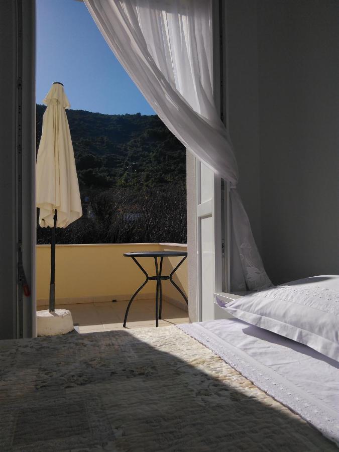 Lemon House Hotel Vis Kültér fotó