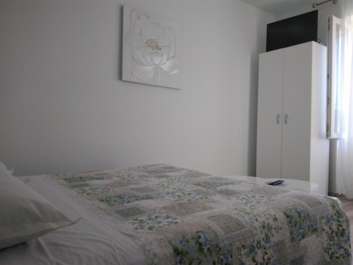 Lemon House Hotel Vis Kültér fotó